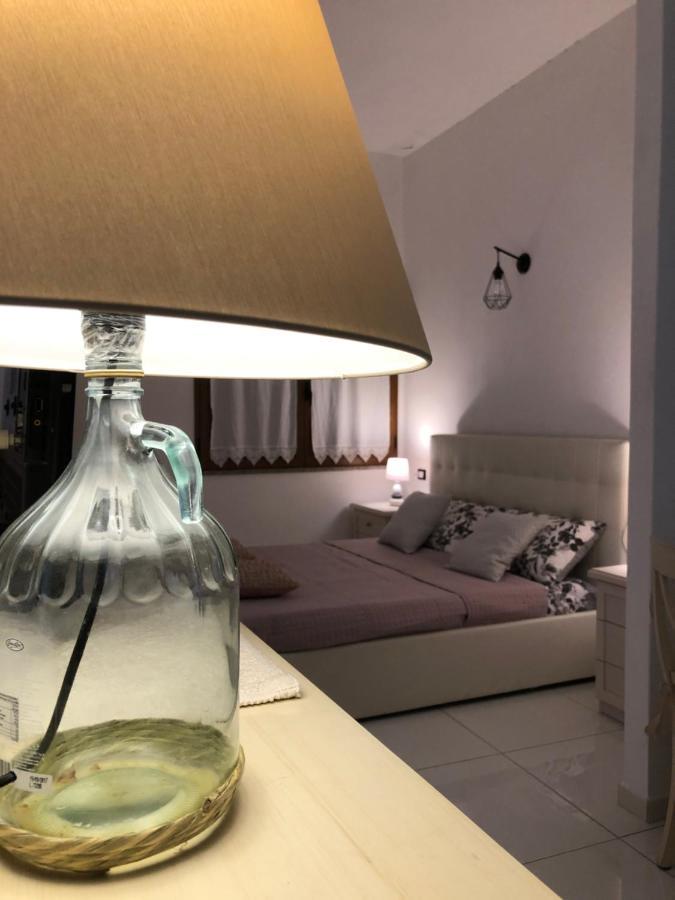 Ferienwohnung Elegante Monolocale Al Centro Del Paese Teulada Exterior foto