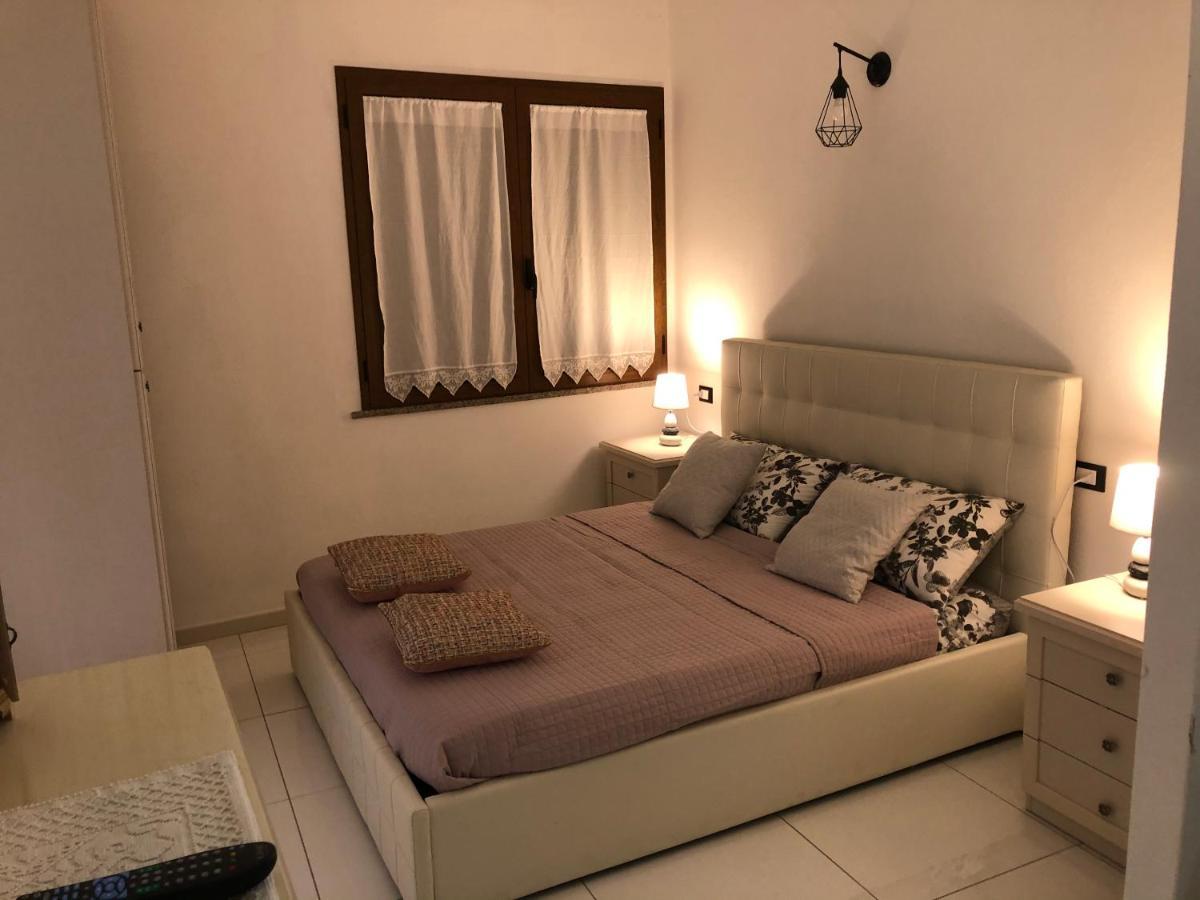 Ferienwohnung Elegante Monolocale Al Centro Del Paese Teulada Exterior foto