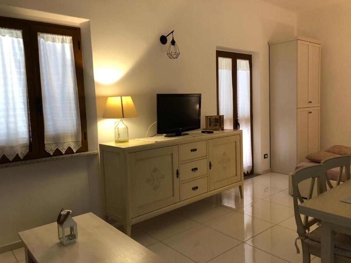 Ferienwohnung Elegante Monolocale Al Centro Del Paese Teulada Exterior foto